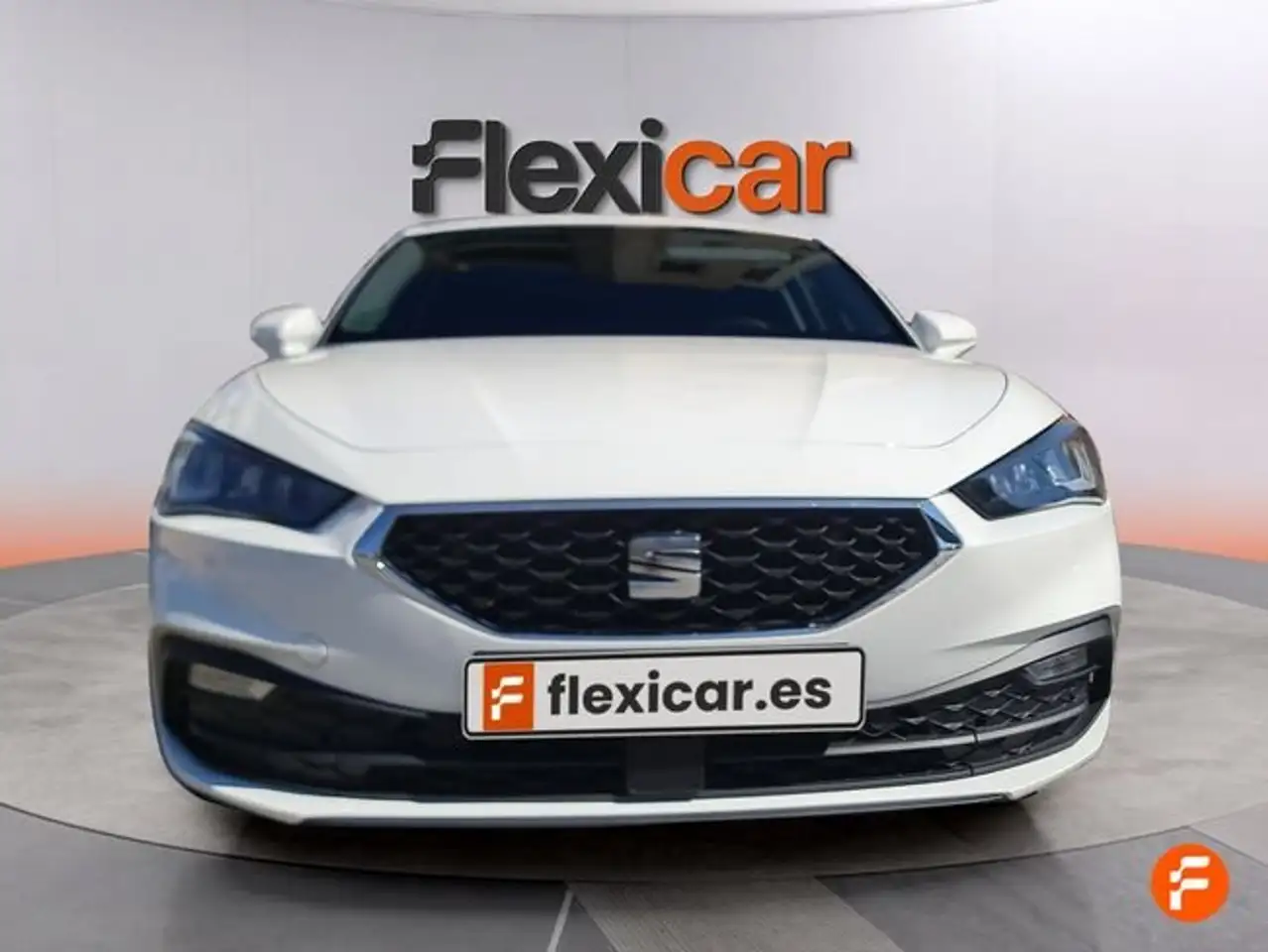SEAT Leon 2.0TDI S&S Style XS 115 — Vehicle gallery 2