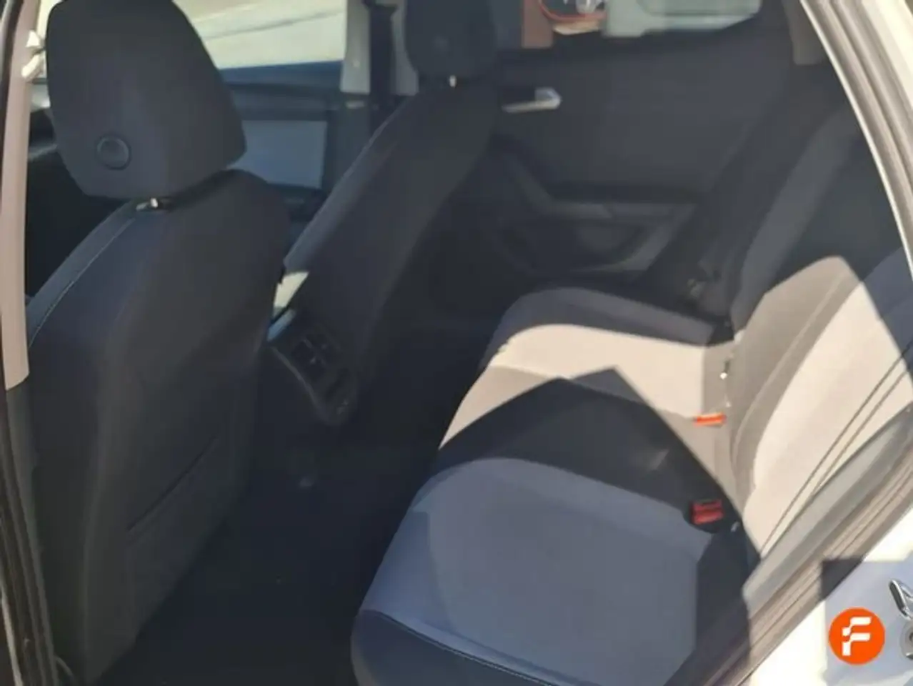 SEAT Leon 2.0TDI S&S Style XS 115 — Vehicle gallery 11