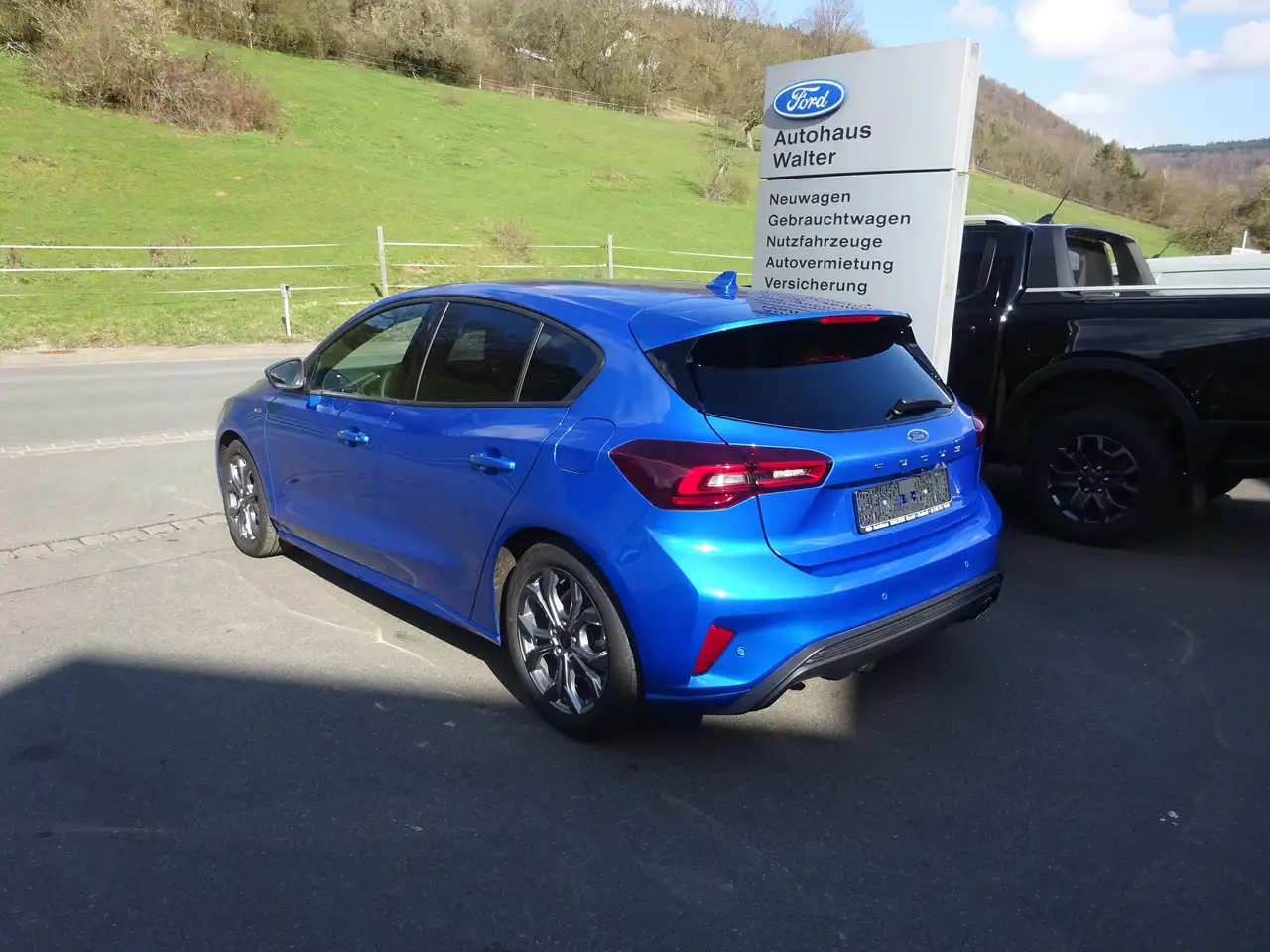 Ford Focus ST-Line X LED Navi Kamera ACC AHK — معرض صور السيارة 4