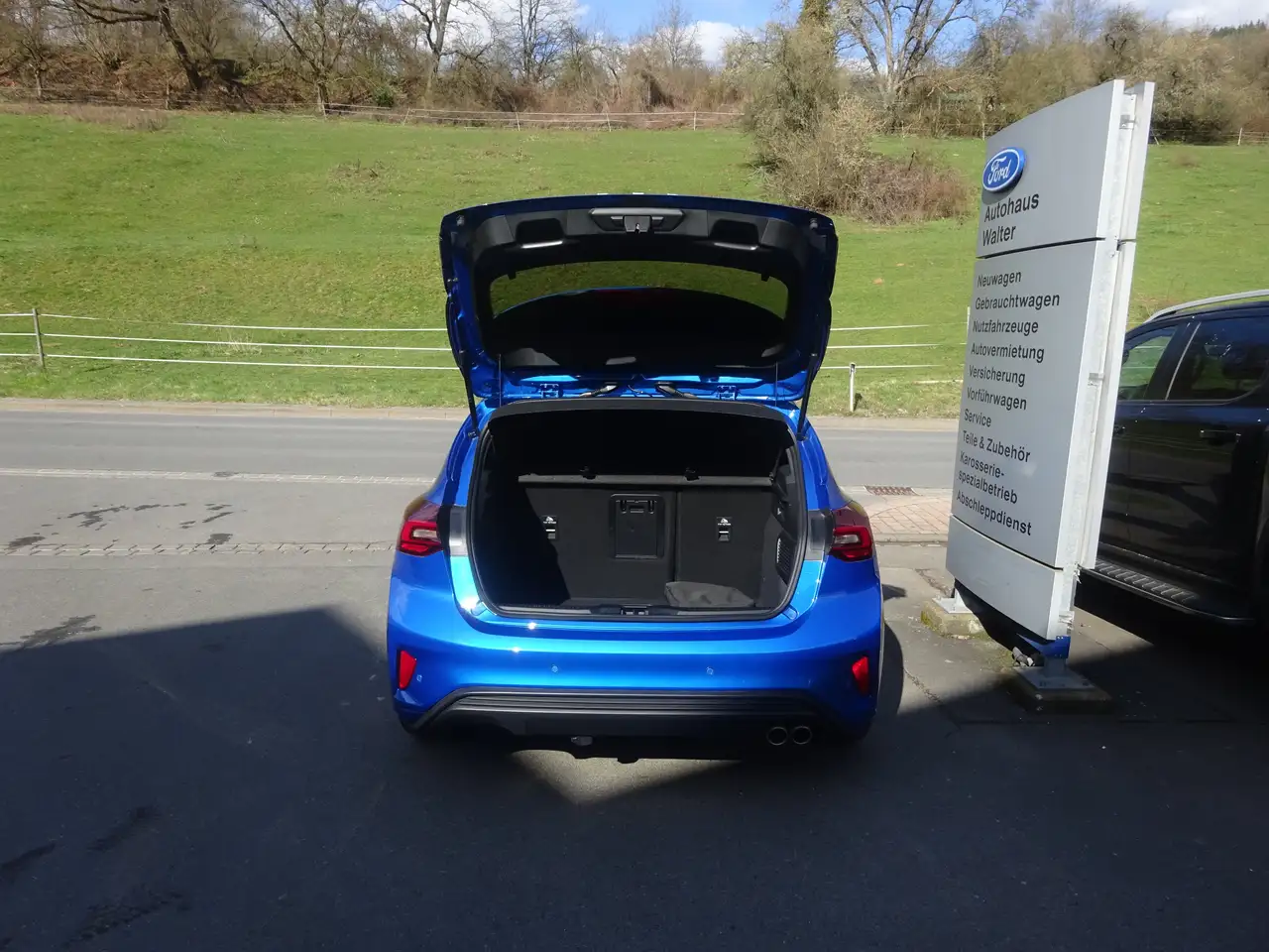 Ford Focus ST-Line X LED Navi Kamera ACC AHK — معرض صور السيارة 7