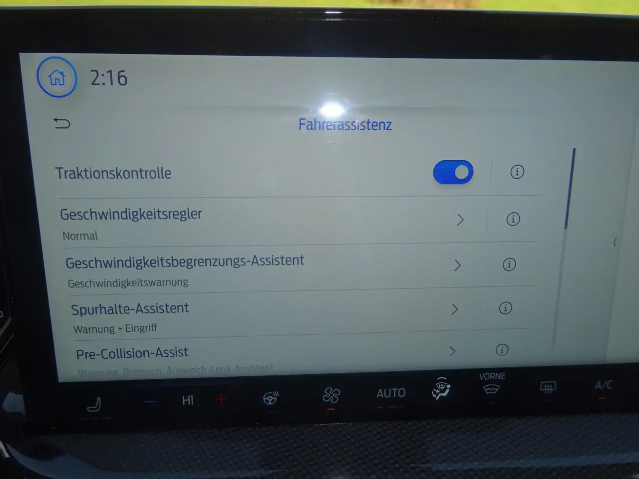Ford Focus ST-Line X LED Navi Kamera ACC AHK — معرض صور السيارة 14