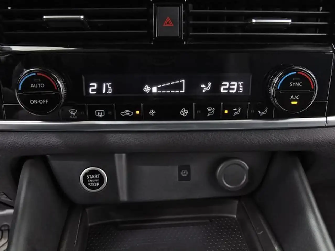 Nissan Qashqai DIG-T 116kW CVT N-Connecta — Galerie du véhicule 27