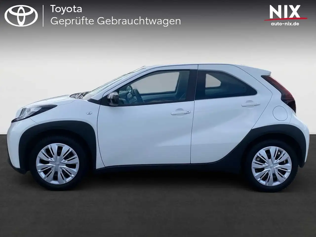 Toyota Aygo X 1.0 VVT-i Play KAMERA — معرض صور السيارة 3