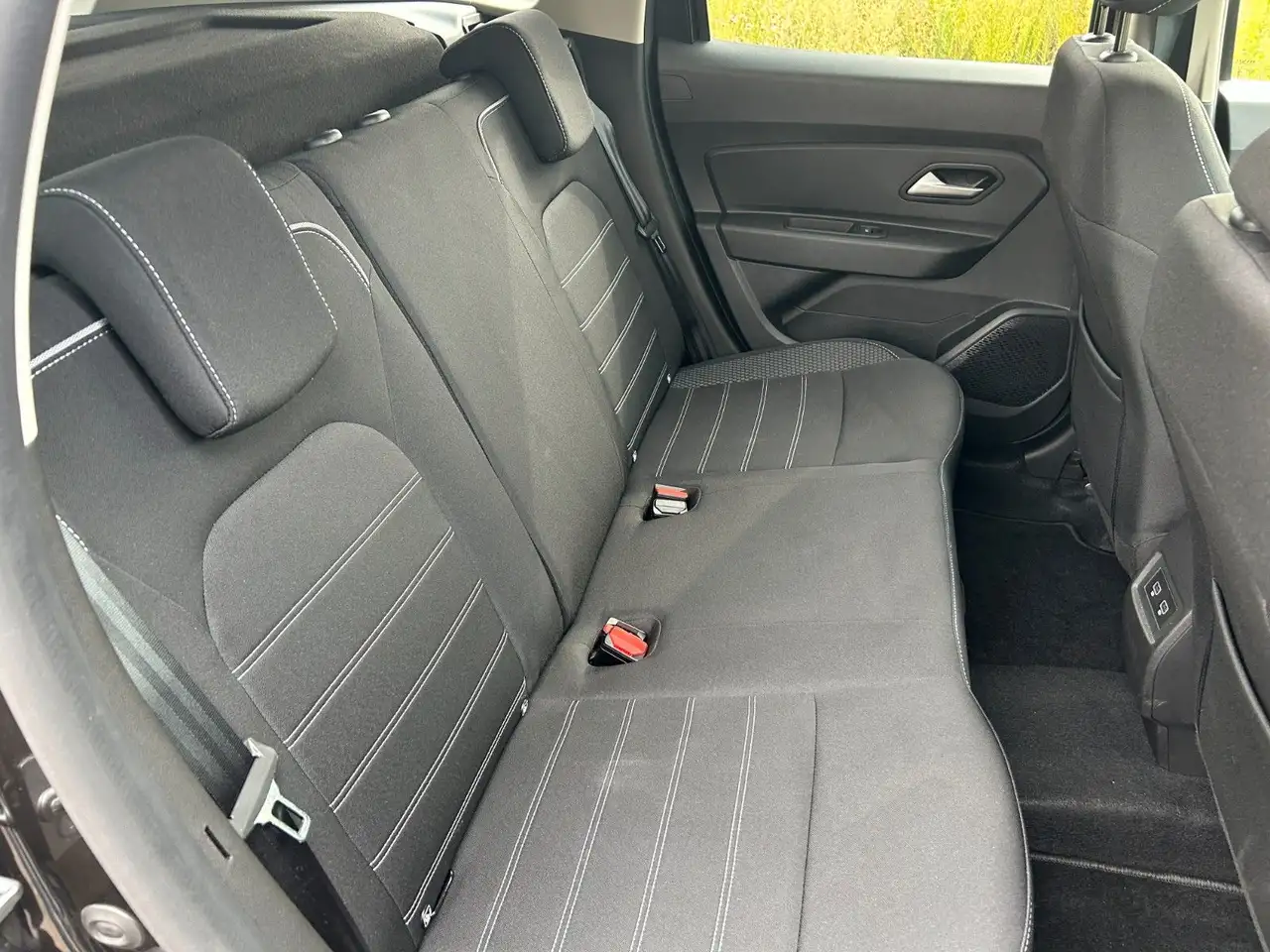 Dacia Duster II Journey TCE 100 ECO-G Navi Kamera — Galería del vehículo 20