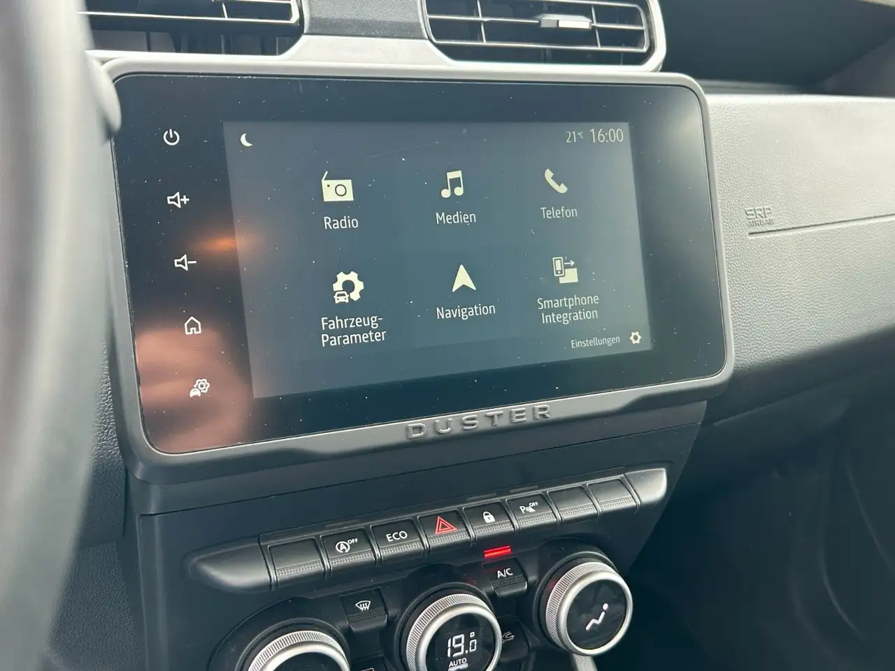 Dacia Duster II Journey TCE 100 ECO-G Navi Kamera — Galería del vehículo 27