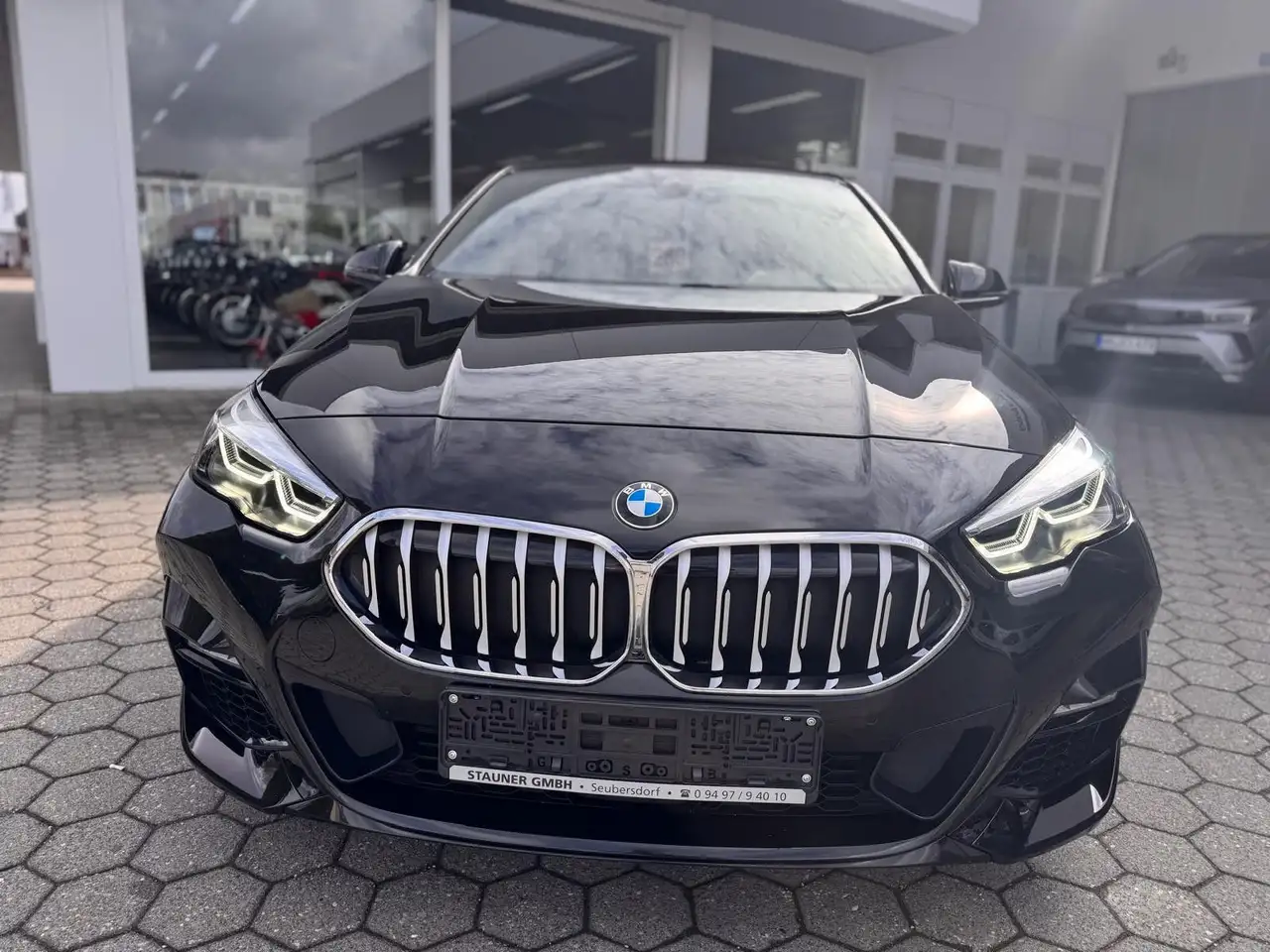 BMW 218 i Gran Coupe M-Sport KAMERA ABSTANDSTEMP NAVI — Vehicle gallery 9
