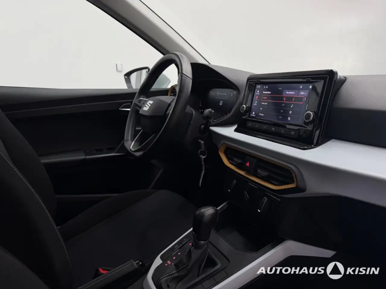 SEAT Arona 1.0 TSI DSG Style /LED /PDC /Klima — Galería del vehículo 9
