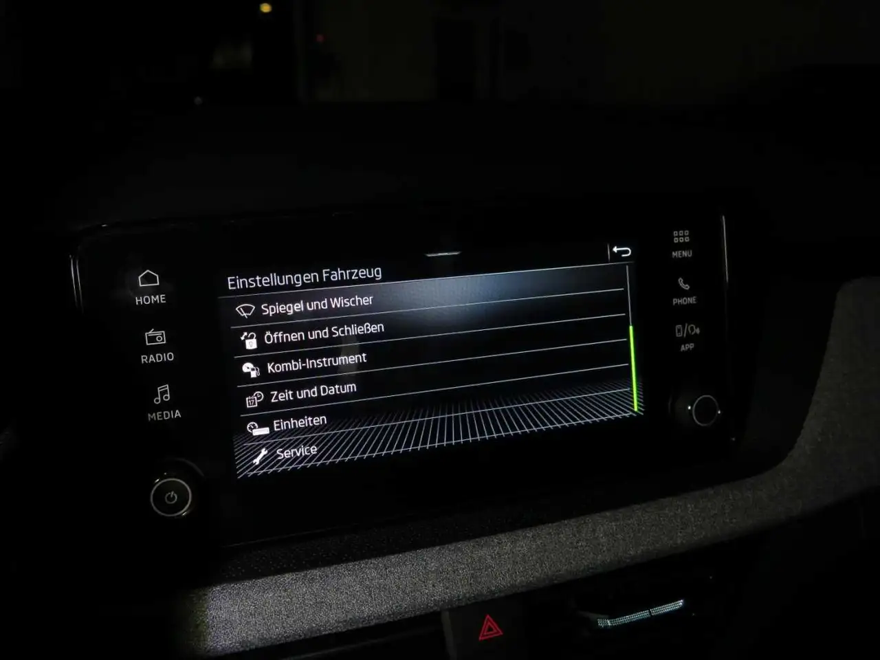 Skoda Kamiq 1.0 TSI DSG7 Selection ACC DAB LM16 — Vehicle gallery 37