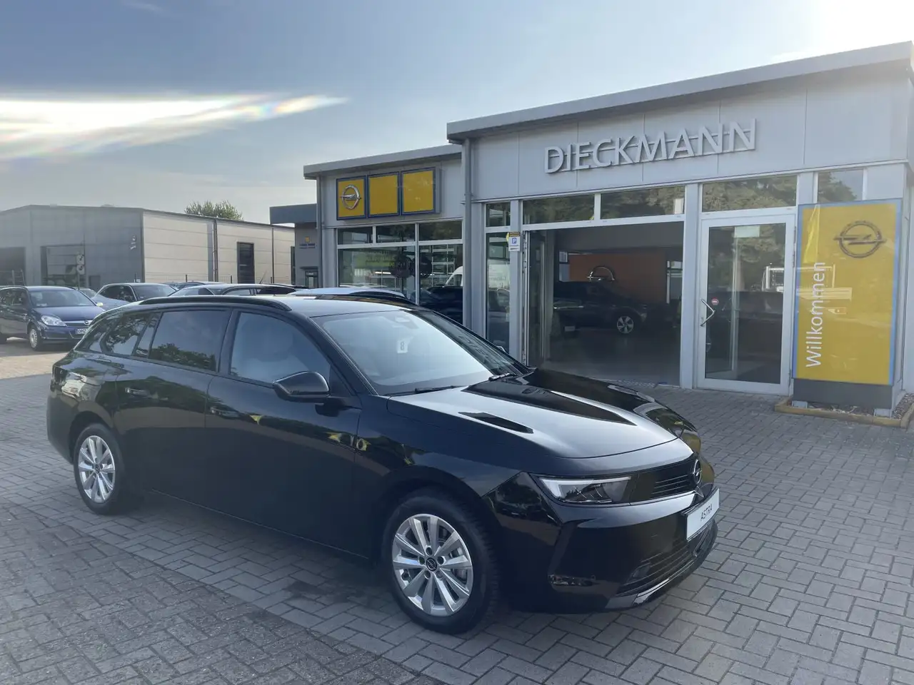 Opel Astra ST Enjoy Navi SHZ RFK PDC AGR-Sitz Allwetter — معرض صور السيارة 2