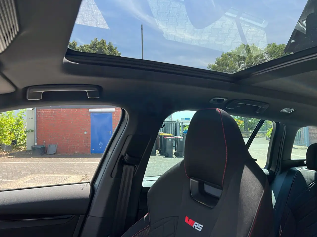 Skoda Octavia Combi 2.0 TSI RS HUD LED NAVI PANO — Galerie du véhicule 26