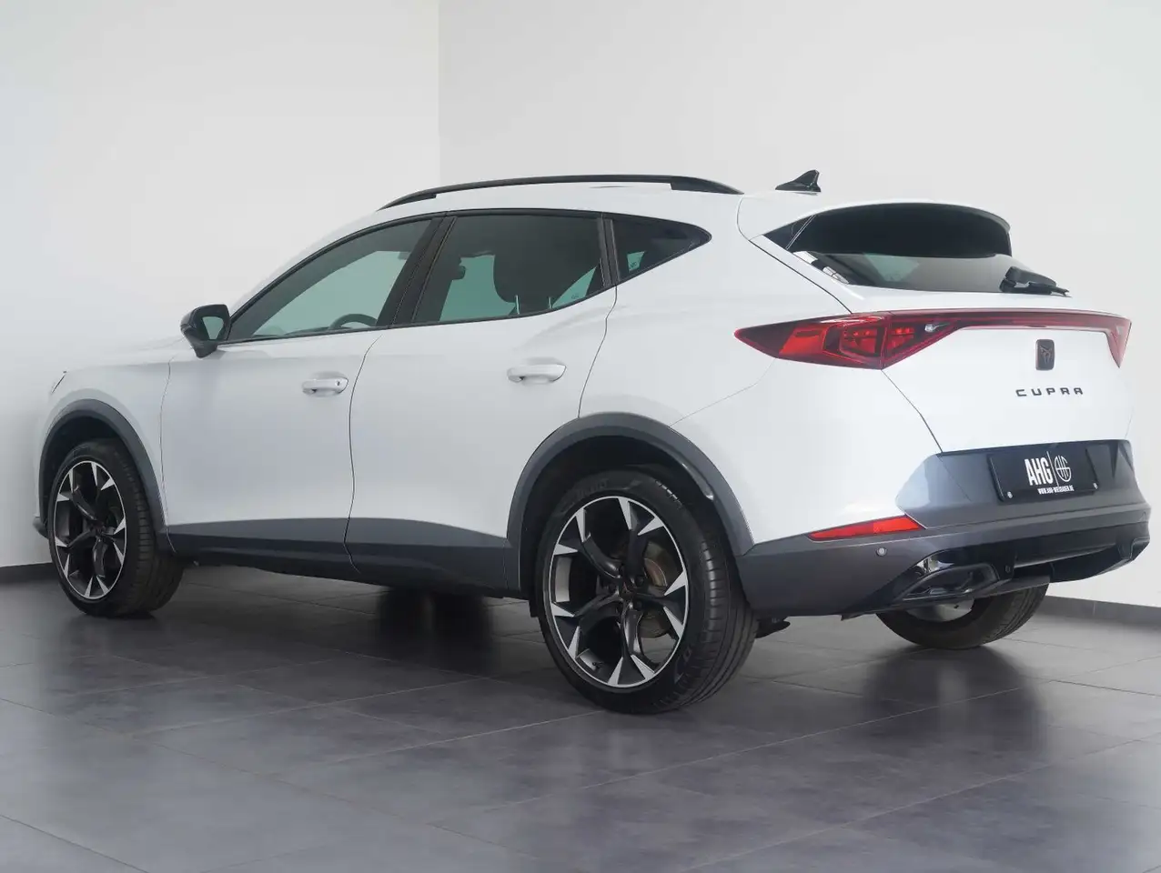 CUPRA Formentor 1.5 TSI DSG LED/CARPLAY/KAMERA/PANO — Vehicle gallery 3