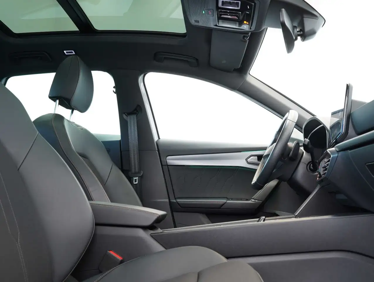 CUPRA Formentor 1.5 TSI DSG LED/CARPLAY/KAMERA/PANO — Vehicle gallery 15