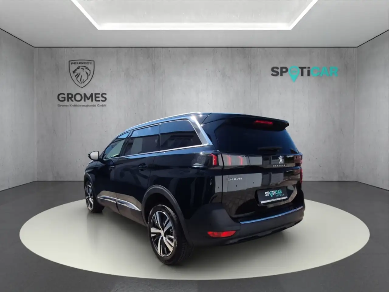 Peugeot 5008 Allure Pack PT130 7-Sitzer LED ACC Navi Digitales — Vehicle gallery 5