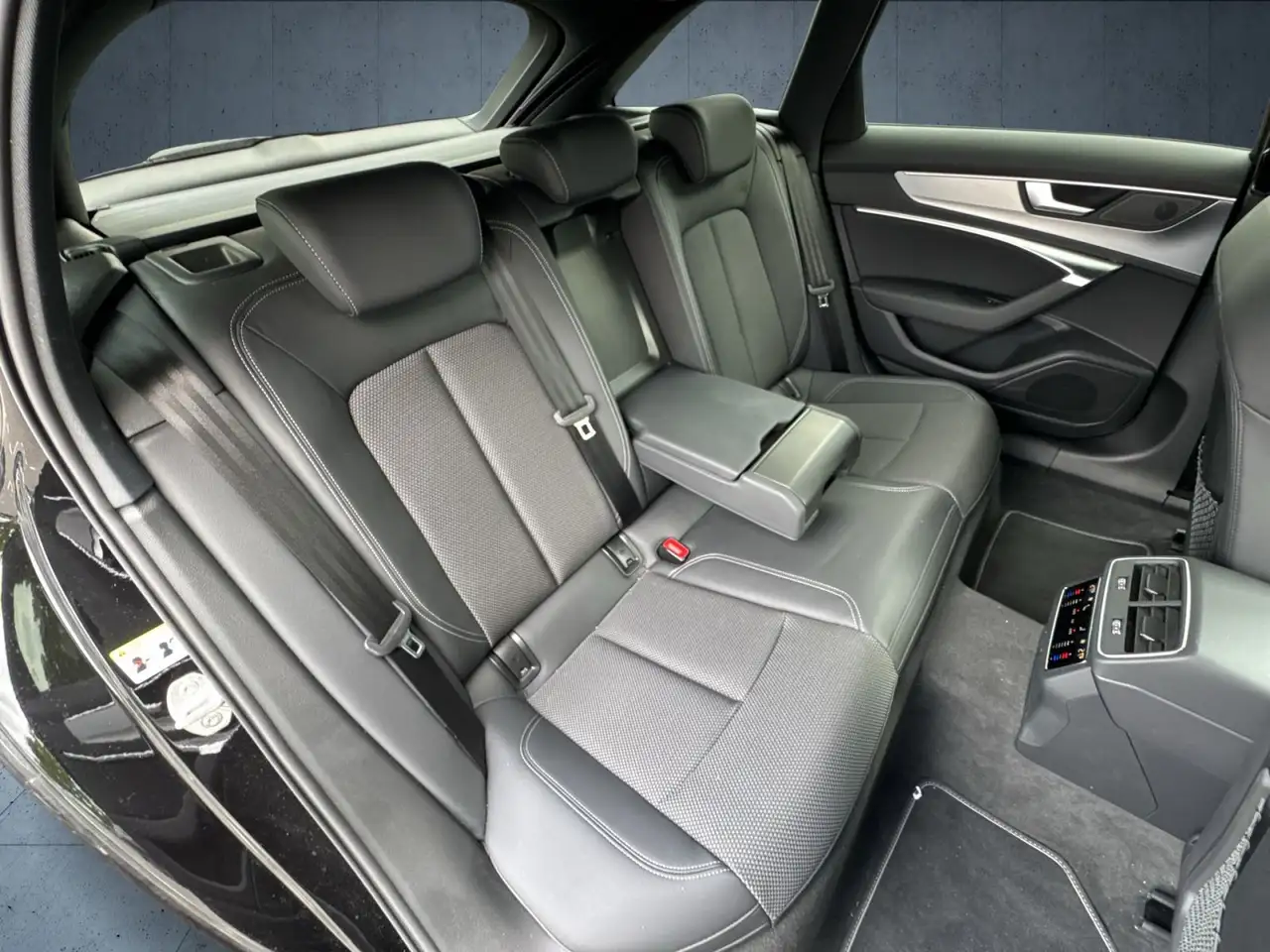 Audi A6 S line 50 TFSI e AHK/Matrix/HuD/PBox/20 — Galerie du véhicule 18
