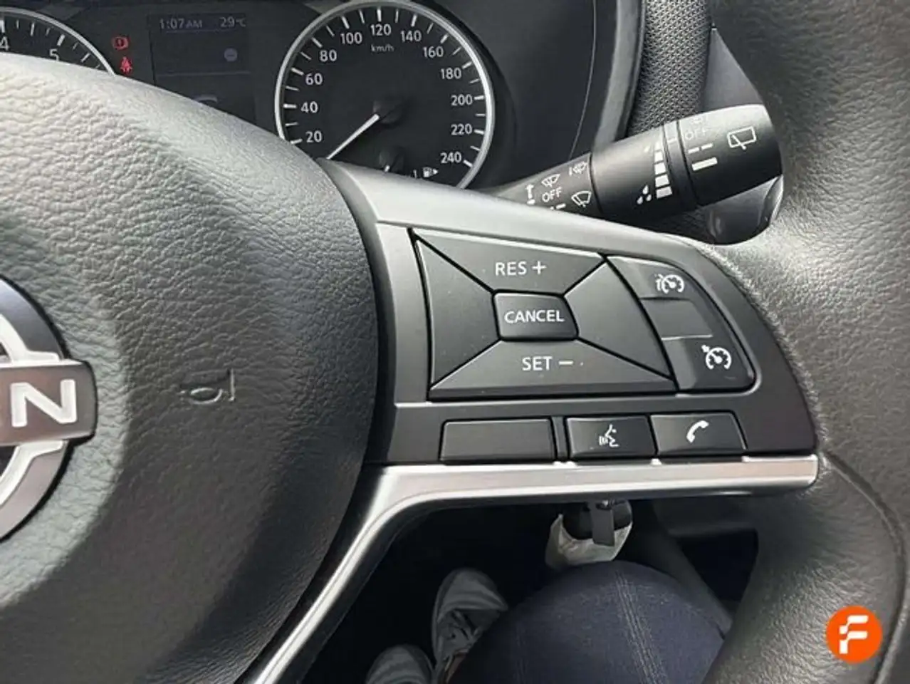 Nissan Juke DIG-T 84 kW (114 CV) 6M/T Acenta — Vehicle gallery 14