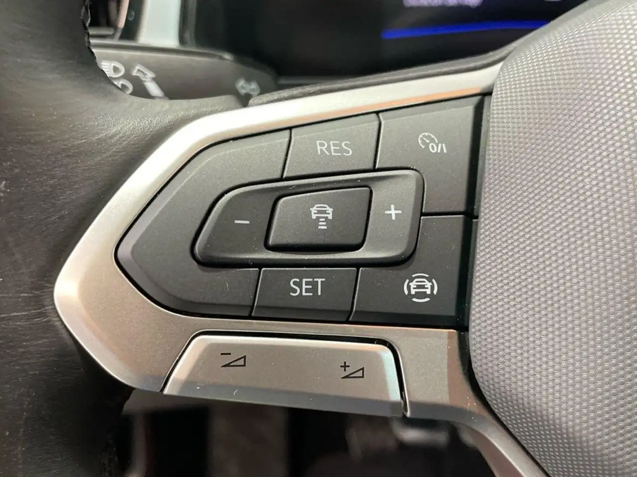 Volkswagen T-Roc 1.0 TSI Más 85kW — Vehicle gallery 9