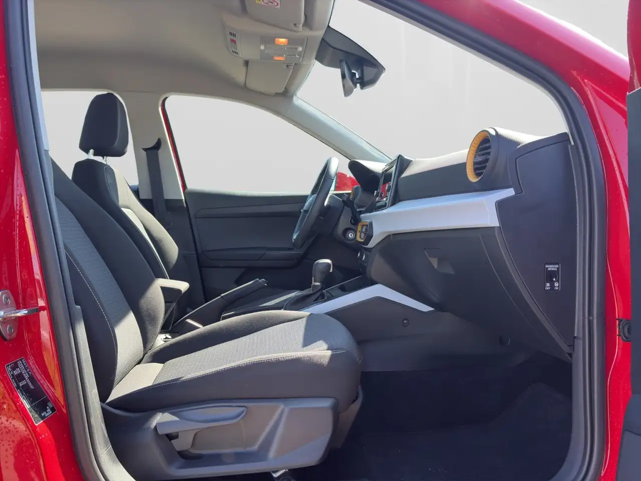 SEAT Arona Style TSI DSG Allwetter Apple CarPlay SHZ — Galería del vehículo 15