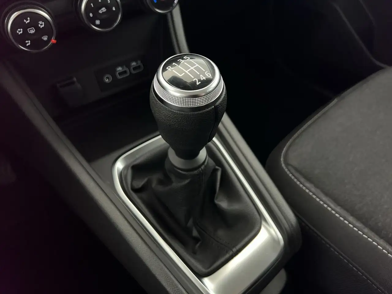 Mitsubishi ASX Basis 1.0 TCE *BT*PDC*KLIMA*uvm — معرض صور السيارة 13