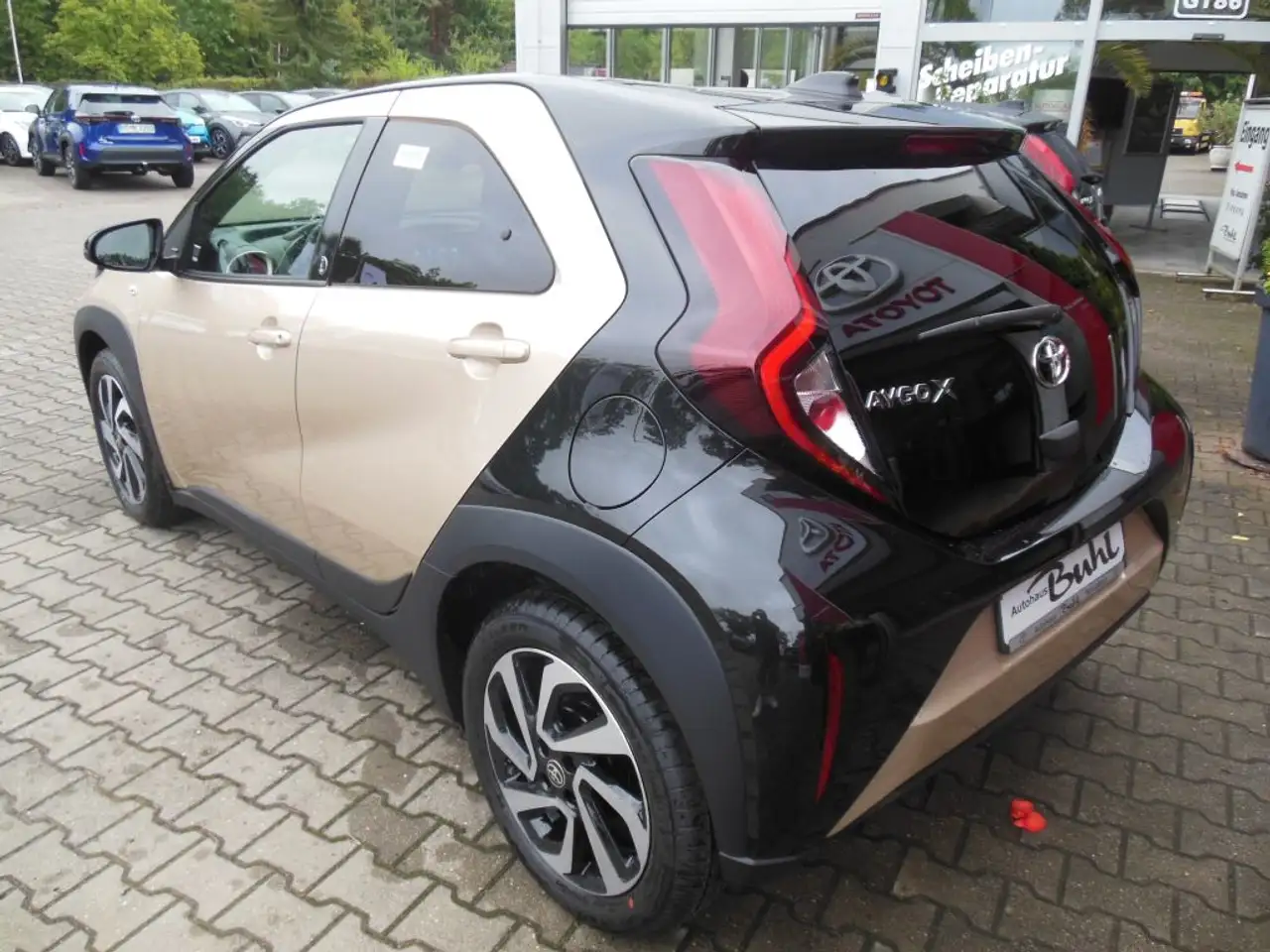 Toyota Aygo X S-CVT Team D Automatik**Ersparnis 3.707.- — معرض صور السيارة 3