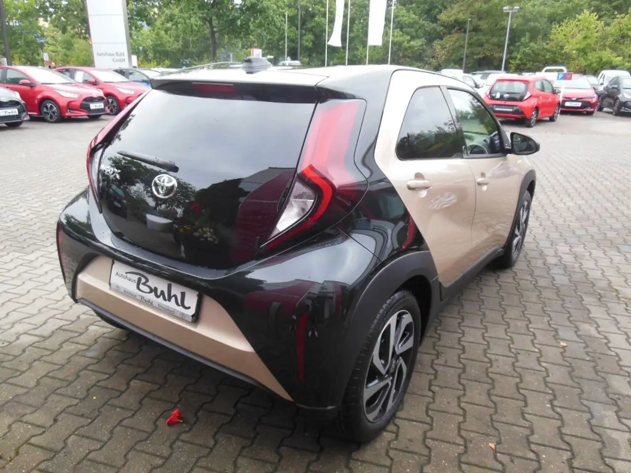 Toyota Aygo X S-CVT Team D Automatik**Ersparnis 3.707.- — معرض صور السيارة 4