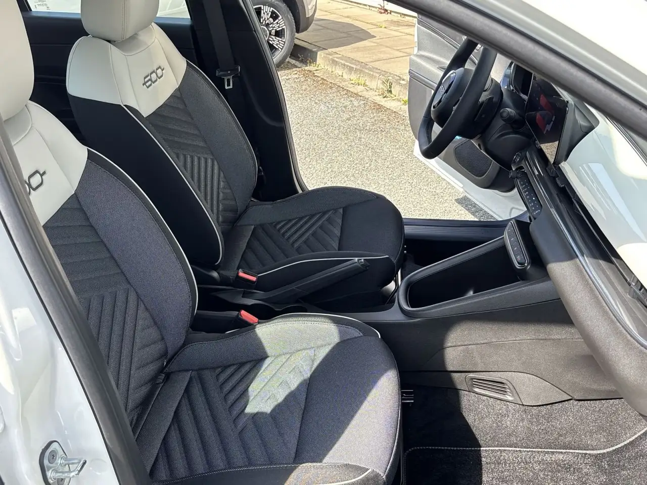 Fiat 600 1.2 74 kW Style+KomfortPaket+Winterräder Alu — Galerie du véhicule 15