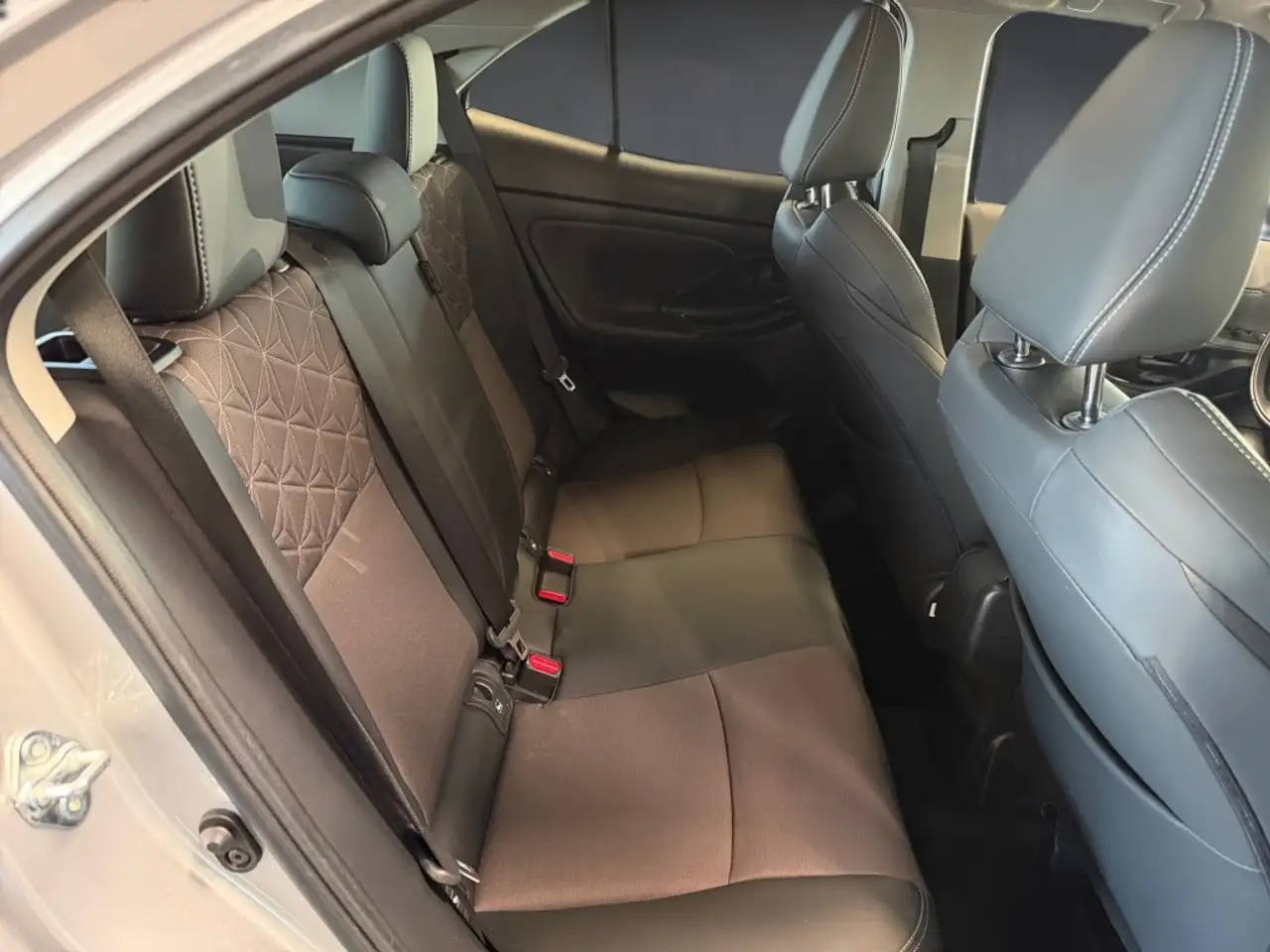 Toyota Yaris Cross Hybrid FWD Style Plus DAB+CarPlay — Galería del vehículo 14