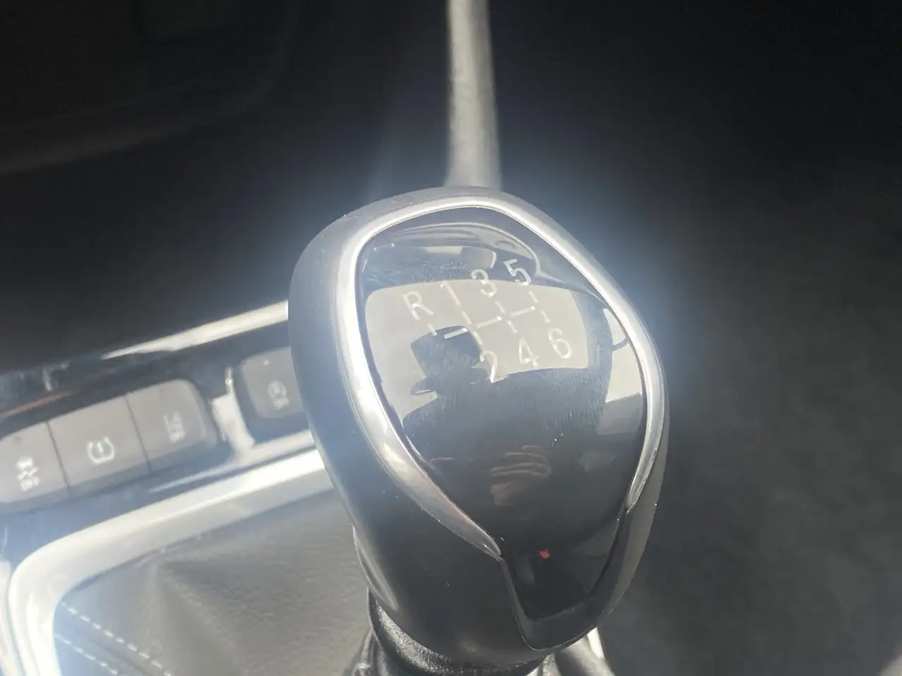 Opel Crossland 1.2 Turbo Enjoy LED+SHZ+Fernlichtass. — معرض صور السيارة 13