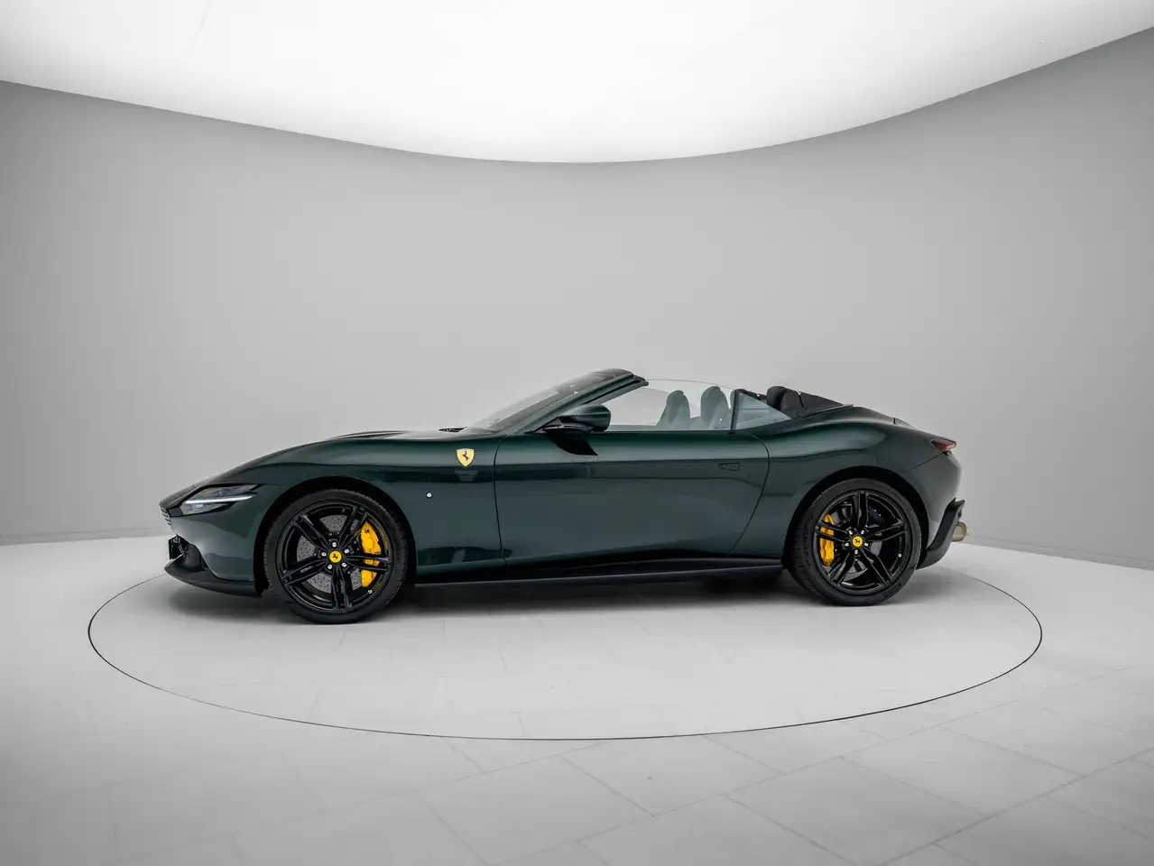 Ferrari Roma Spider - VERDE ZELTWEG - FERRARI HAMBURG — Vehicle gallery 8