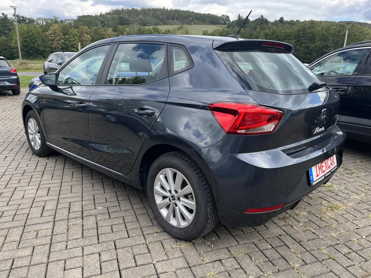 SEAT Ibiza 1,0 TSI DSG Style + LED + PDC + Alufelgen + Sitzhe — معرض صور السيارة 13