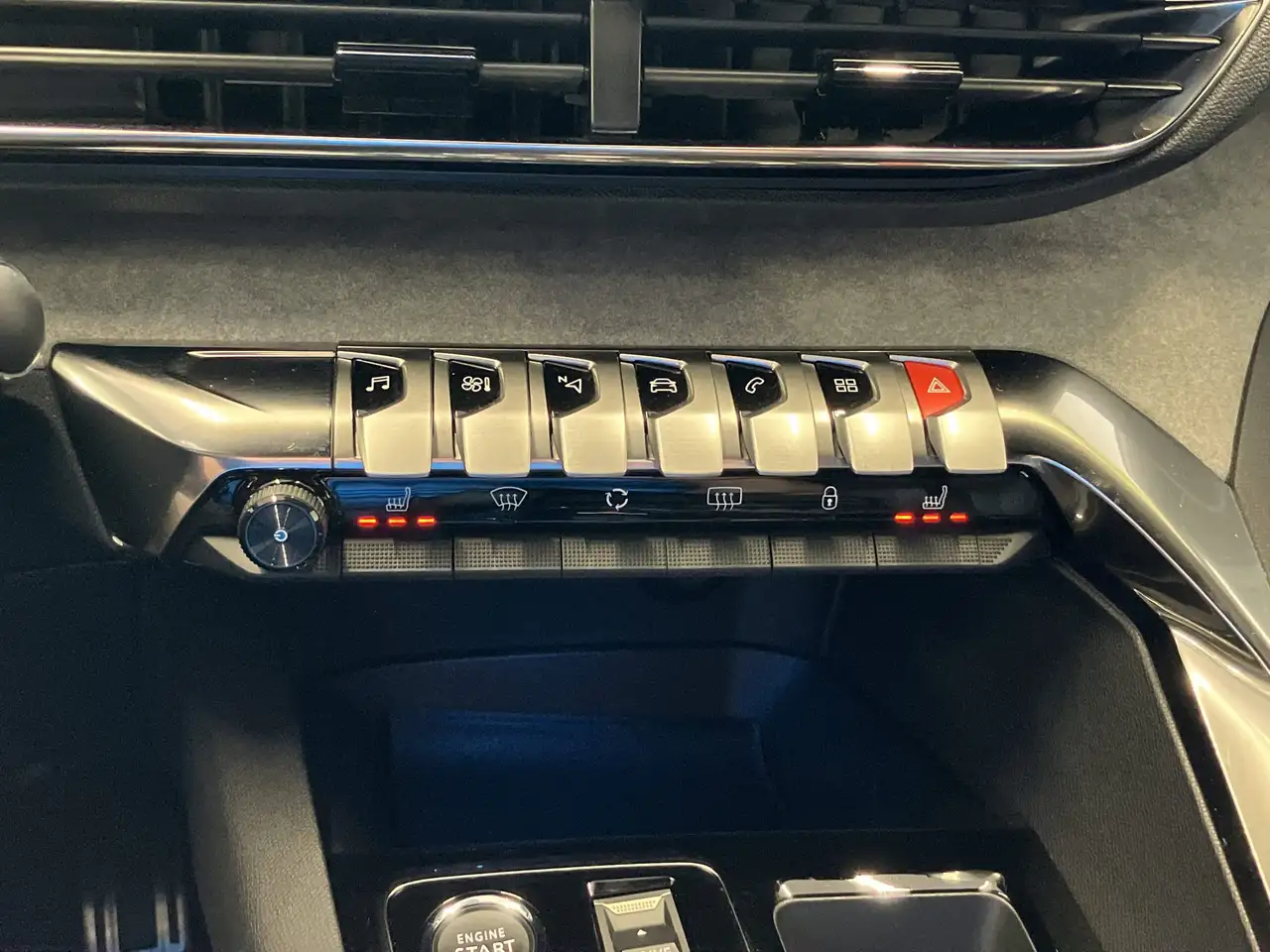 Peugeot 5008 1.2 PureTech 130 GT ACC+LED+Navi+SHZ+360+LM — معرض صور السيارة 12