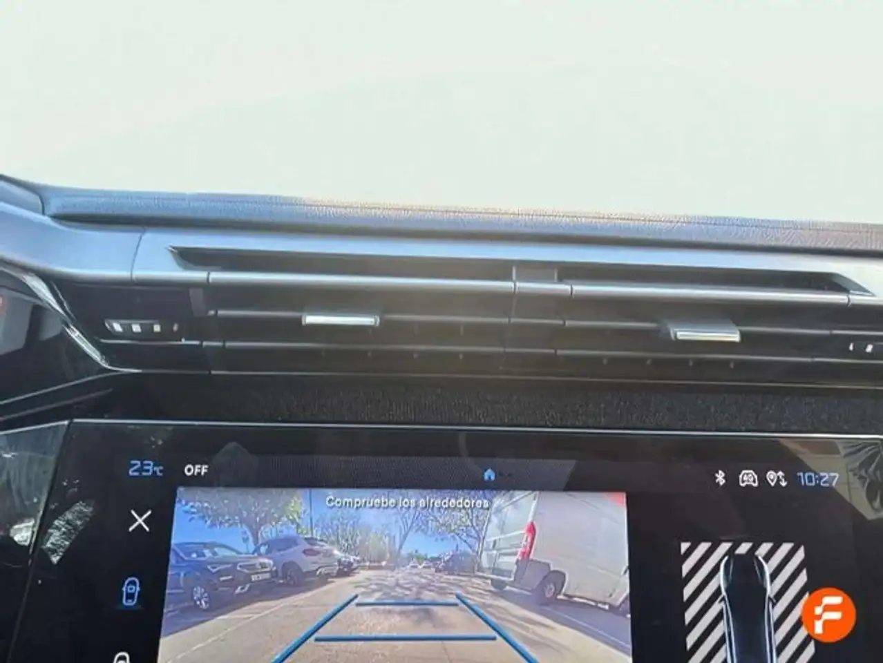 Peugeot 408 PureTech 130 Allure EAT8 — معرض صور السيارة 32