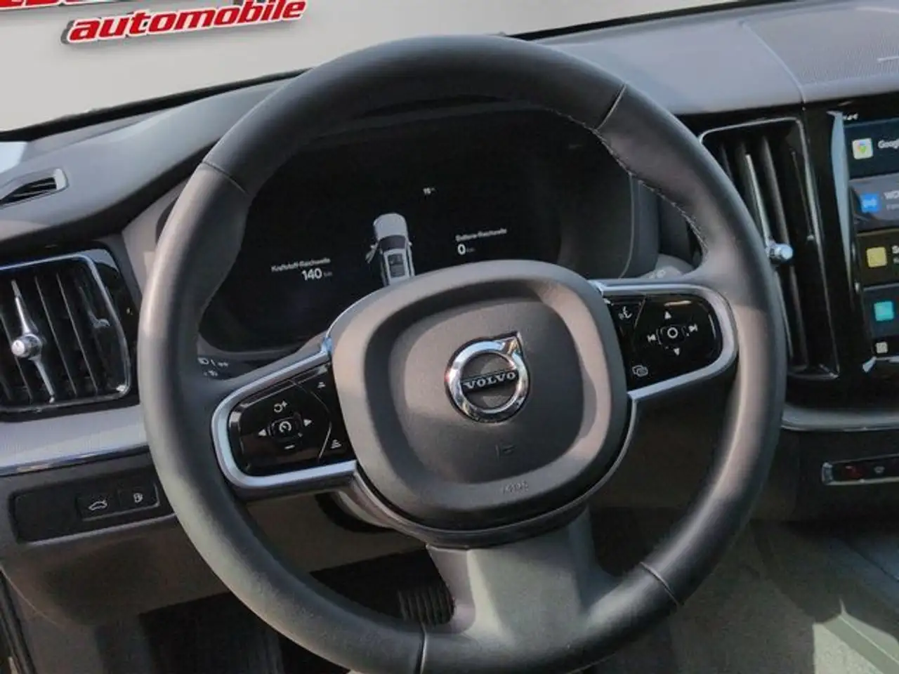 Volvo XC60 T8 AWD Plus Dark+BusinessPak+HUD+HarmanKard — Galería del vehículo 6