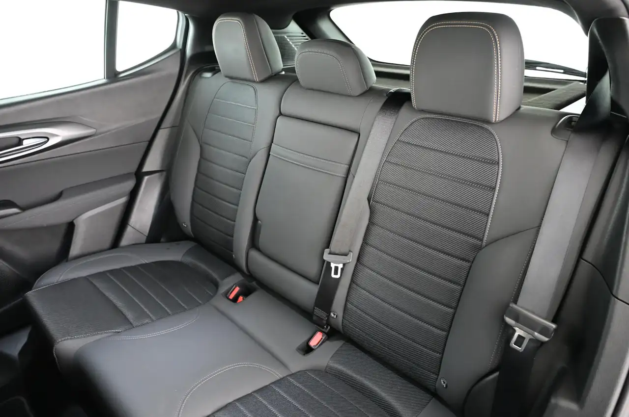 Alfa Romeo Tonale 1.3 PHEV 280 Q4 Ti LED/NAVI/ACC/KAMERA/18 — Vehicle gallery 26