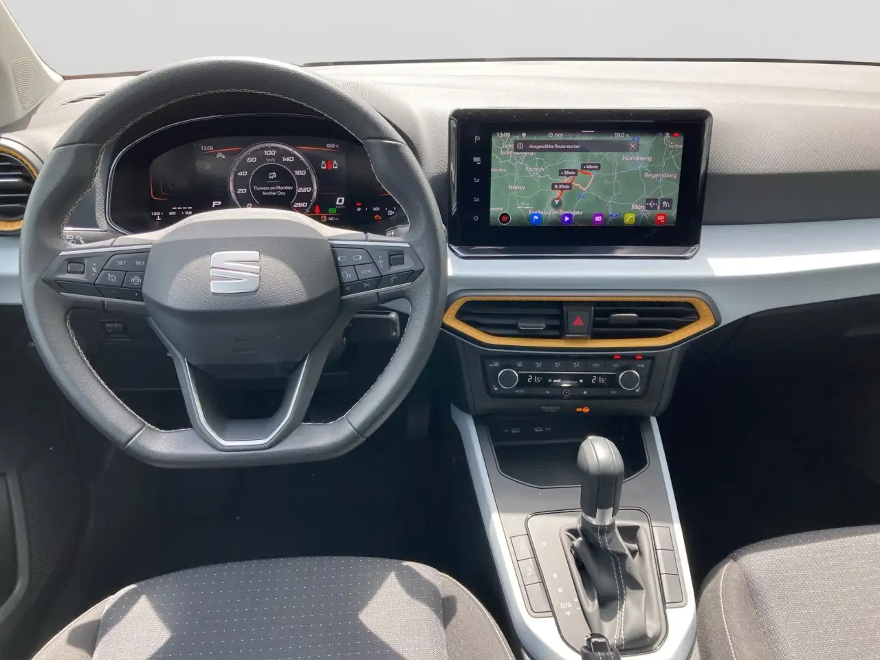 SEAT Arona Style Edition Navi SHZ Climatronic CarPlay — Galería del vehículo 13