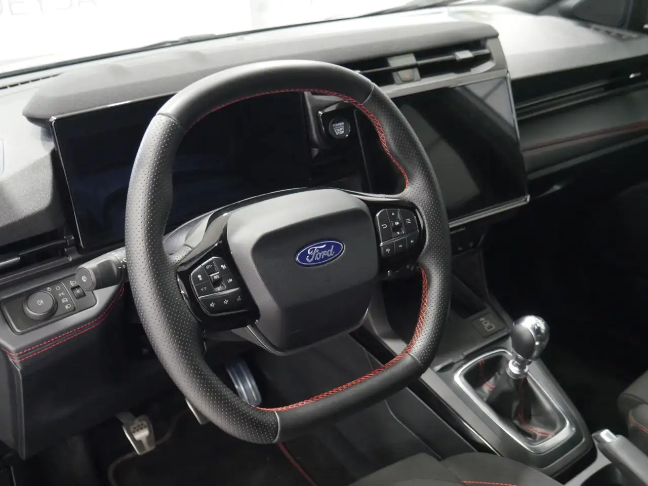 Ford Puma 1.0 EcoBoost MHEV ST-Line 125 — معرض صور السيارة 9