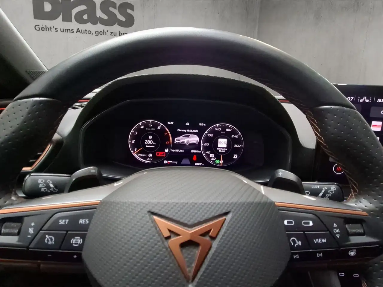 CUPRA Leon Sportstourer VZ 2.0 TSI elekt. Heckklappe E — معرض صور السيارة 11