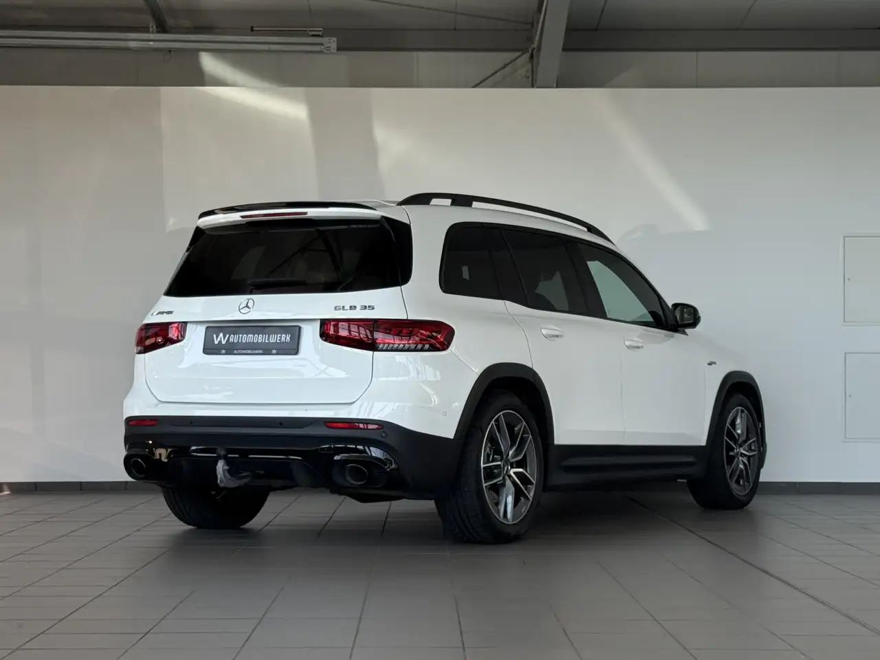 Mercedes-Benz GLB 35 AMG AMG|PANO|AHK|360°|MBEAM|7-S — معرض صور السيارة 6