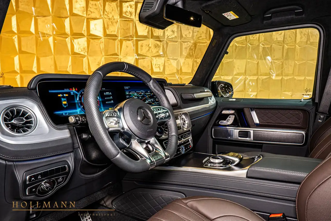 Mercedes-Benz G 63 AMG + Performance package + SR2 + Burmester — Vehicle gallery 16