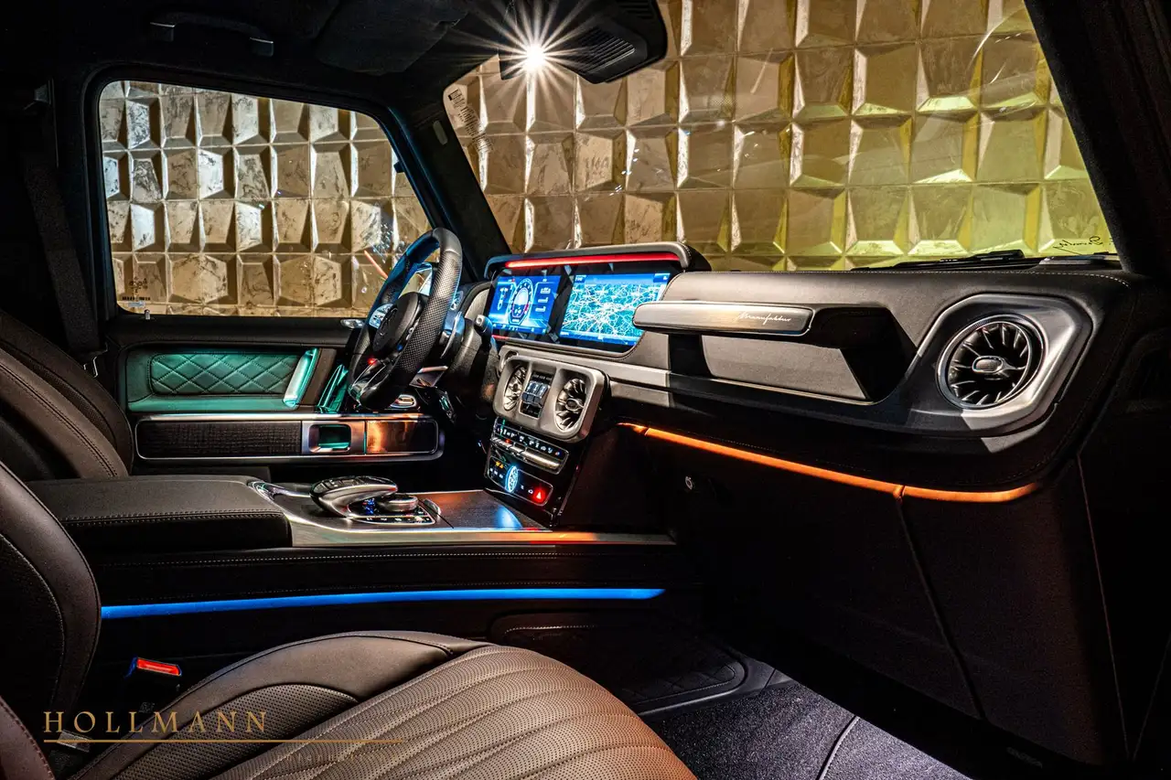 Mercedes-Benz G 63 AMG + Performance package + SR2 + Burmester — Vehicle gallery 14