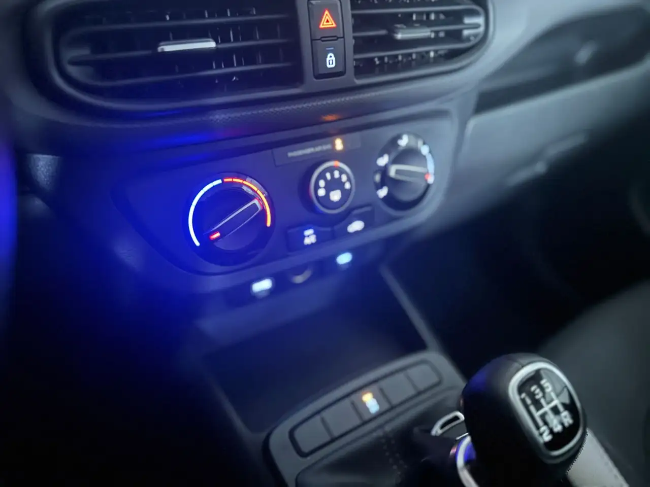 Hyundai i10 *FACELIFT* SpurAss*Temp*DAB* *Topzustand* — Vehicle gallery 20