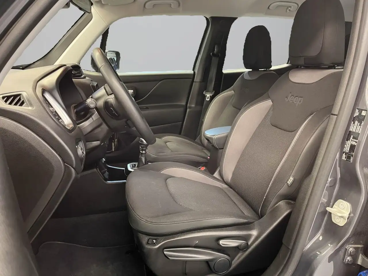 Jeep Renegade Limited 1.0 Gasolina 88 kW (120 CV) — Galerie du véhicule 19