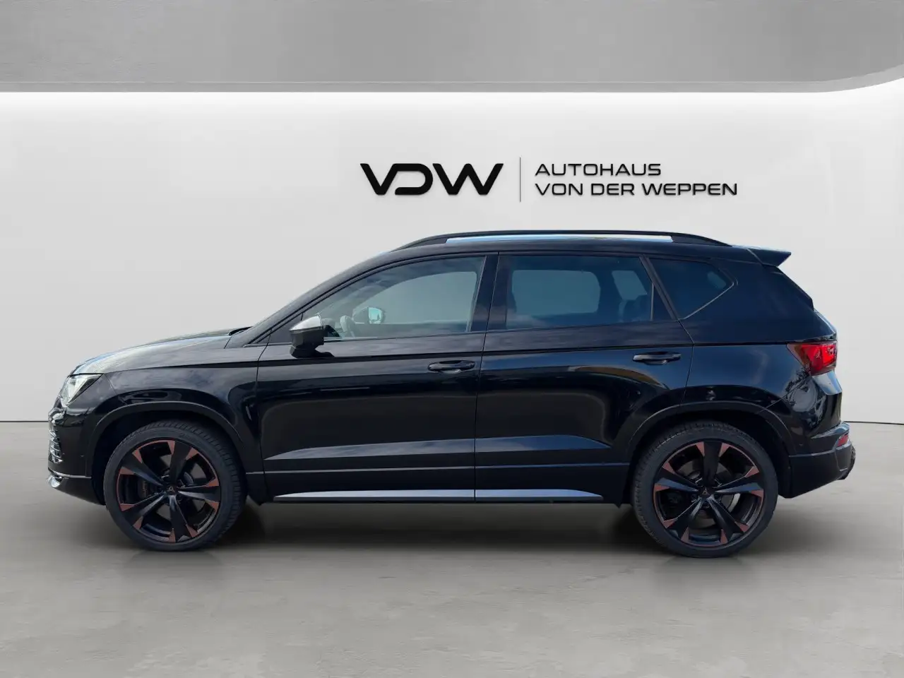 CUPRA Ateca TSI DSG VZ 4Drive 5JGar AHK Beats TopView — Galerie du véhicule 3