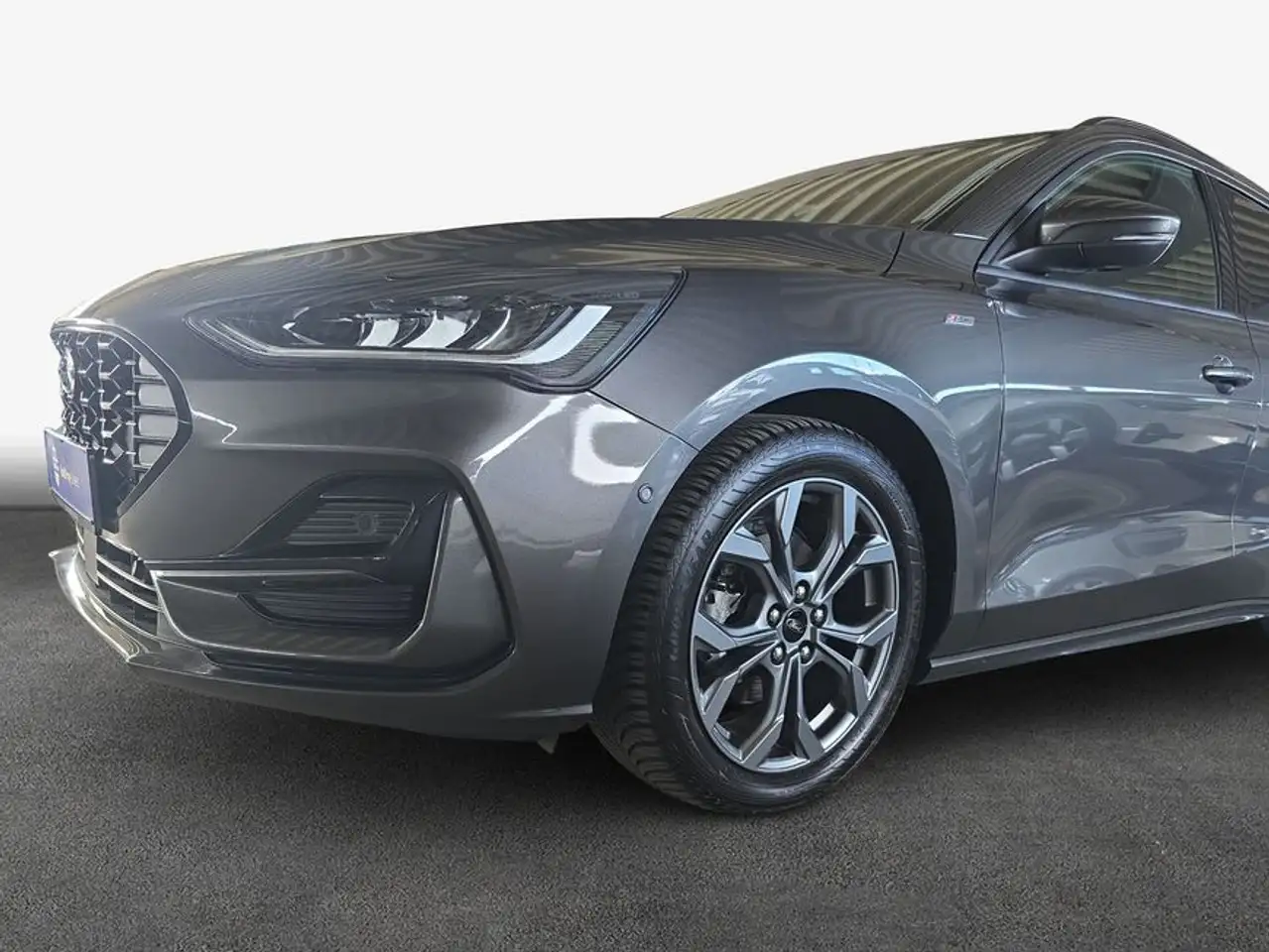 Ford Focus Turnier 1.0 EcoBoost Hybrid ST-LINE X — Vehicle gallery 6