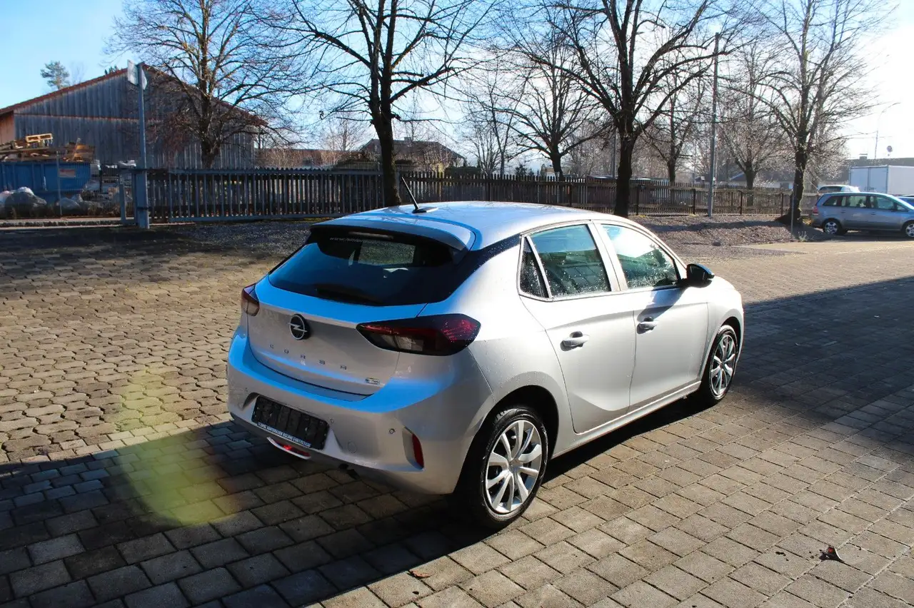 Opel Corsa F Edition Sitz-Lenkradheizung — Galerie du véhicule 4