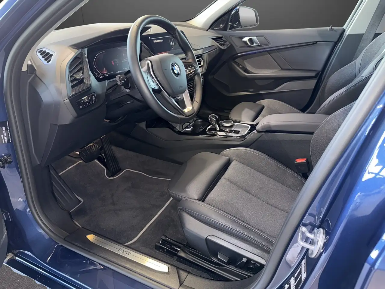 BMW 120 i 5-Türer Sport Line NP50279,- HUD h/k eSitze — Galerie du véhicule 10