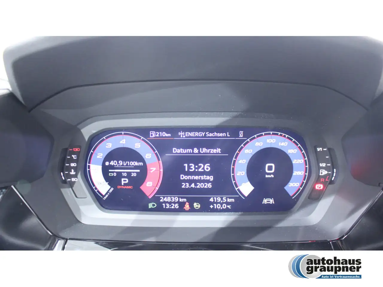 Audi S3 Sportback 2.0 TFSI quattro SHZ MATRIX-LED — Vehicle gallery 10