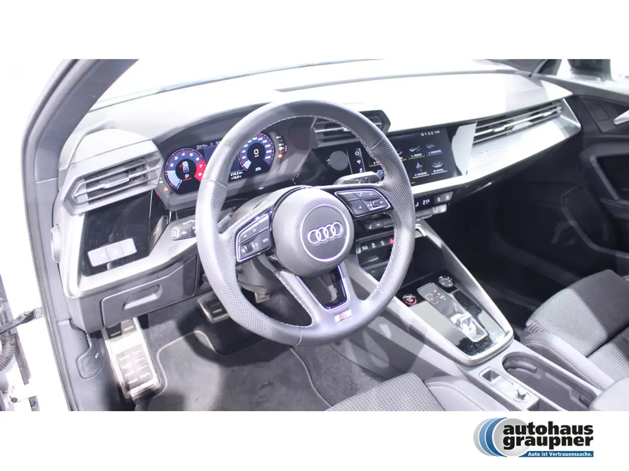 Audi S3 Sportback 2.0 TFSI quattro SHZ MATRIX-LED — Vehicle gallery 8