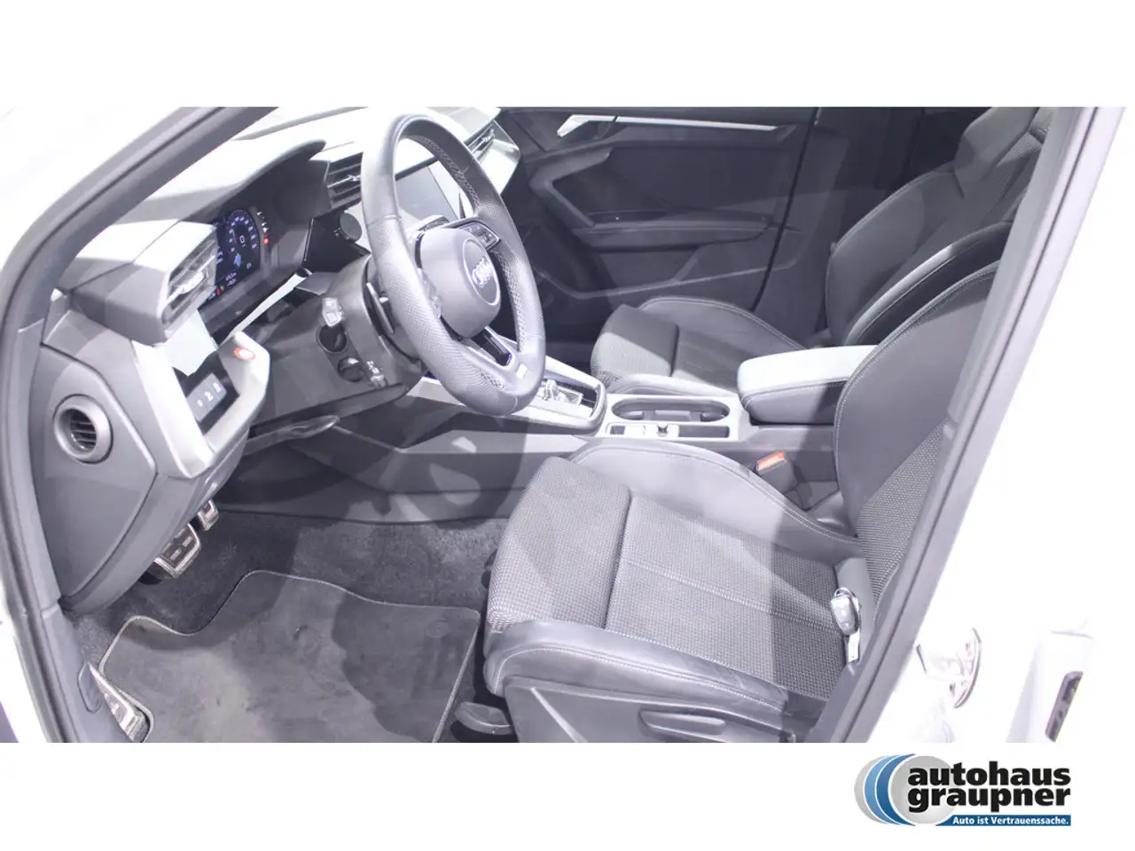 Audi S3 Sportback 2.0 TFSI quattro SHZ MATRIX-LED — Vehicle gallery 7
