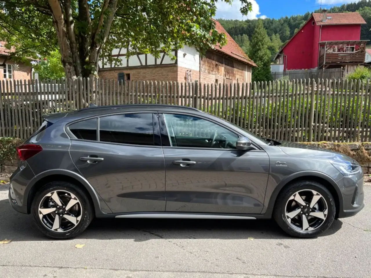Ford Focus Lim. Active X*FACELIFT*SYNC 4*KAMERA — معرض صور السيارة 4