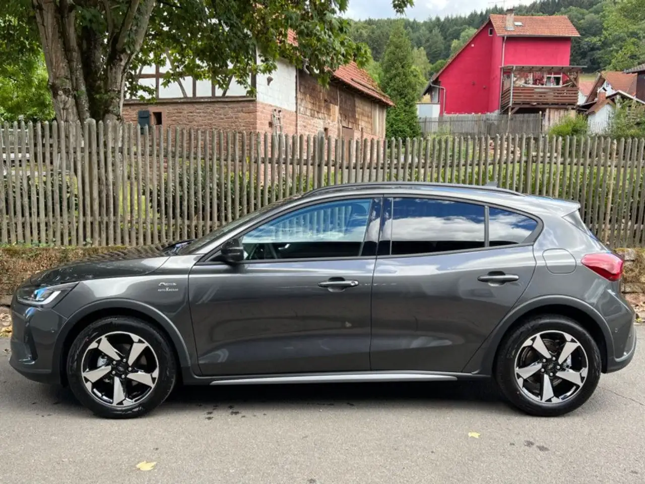 Ford Focus Lim. Active X*FACELIFT*SYNC 4*KAMERA — معرض صور السيارة 3